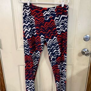 LuLaRoe Women’s Curvy Leggings with Red, Blue, and White Zigzag Pattern